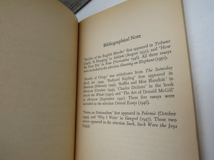 Decline of the English Murder and Other Essays By George Orwell 1965 Penguin Books
