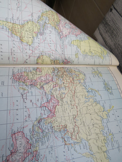 Harmsworth's Atlas of the World and Pictorial Gazetteer With An Atlas of the Great War