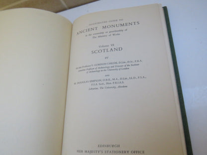 Illustrated Guide to Ancient Monuments in the Ownership or Guardianship of The Ministry of Works, Vo book image 5