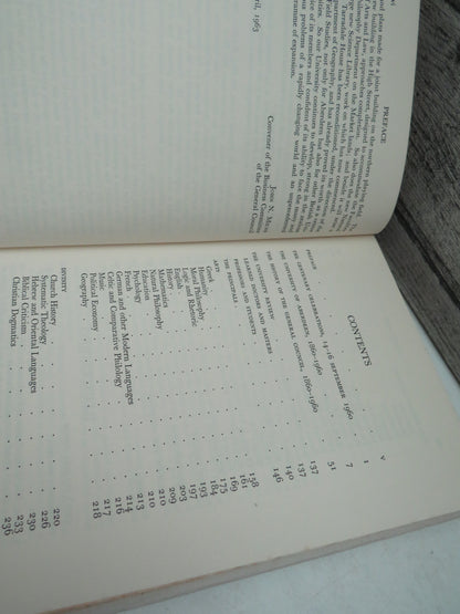 The Fusion of 1860 A Record of the Centenary Celebrations and a History of The University of Aberdeen 1860-1960 Edited By W. Douglas Simpson 1963