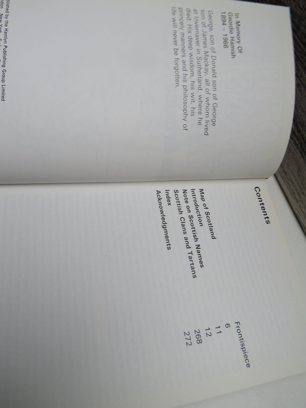 Scottish Clans & Tartans By Ian Grimble 1973