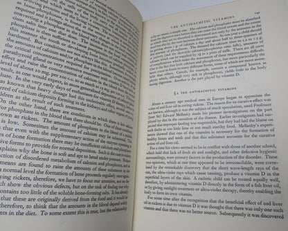 The Englishman's Food, Five Centuries of English Diet by Drummond and Wilbraham, 1964 book image 4
