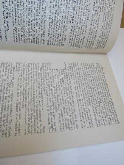 Scotland : A Wealthy Country By Archie Lamont 1945 book image 4