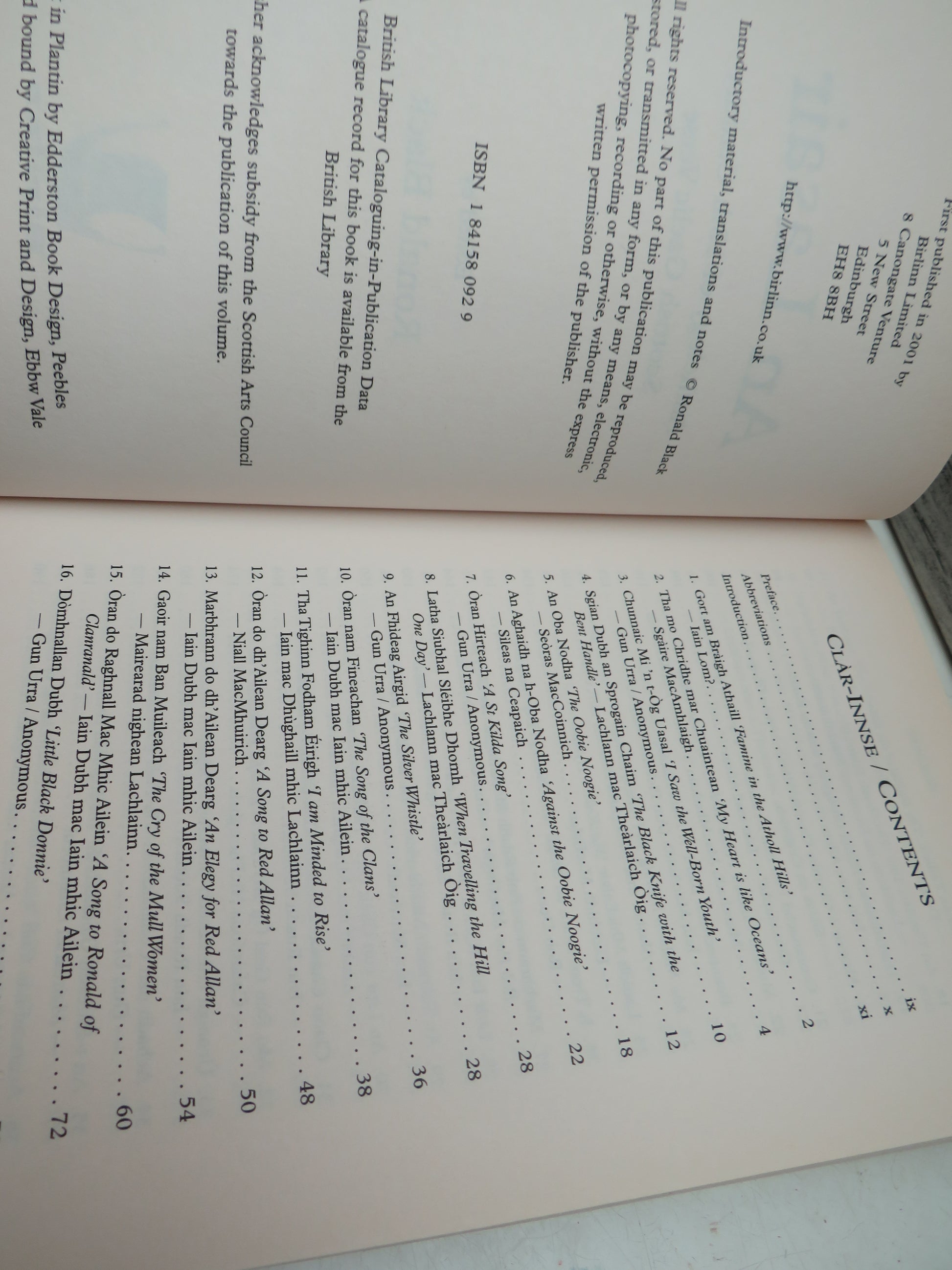 An Lasair Anthology of 18th Century Scottish Gaelic Verse Edited by Ronald Black 2001, book image 5