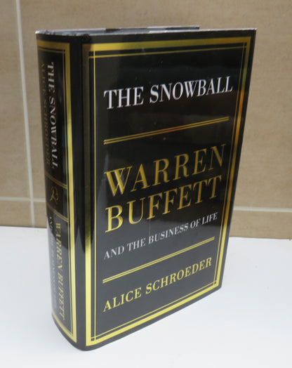 The Snowball Warren Buffett and the Business of Life By Alice Schroeder 2008 book image 2