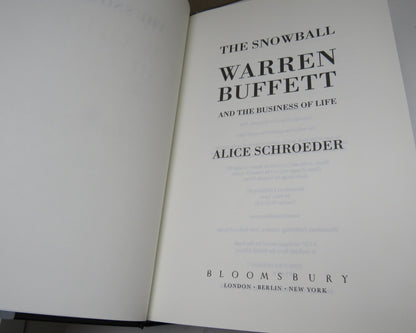 The Snowball Warren Buffett and the Business of Life By Alice Schroeder 2008 book image 3