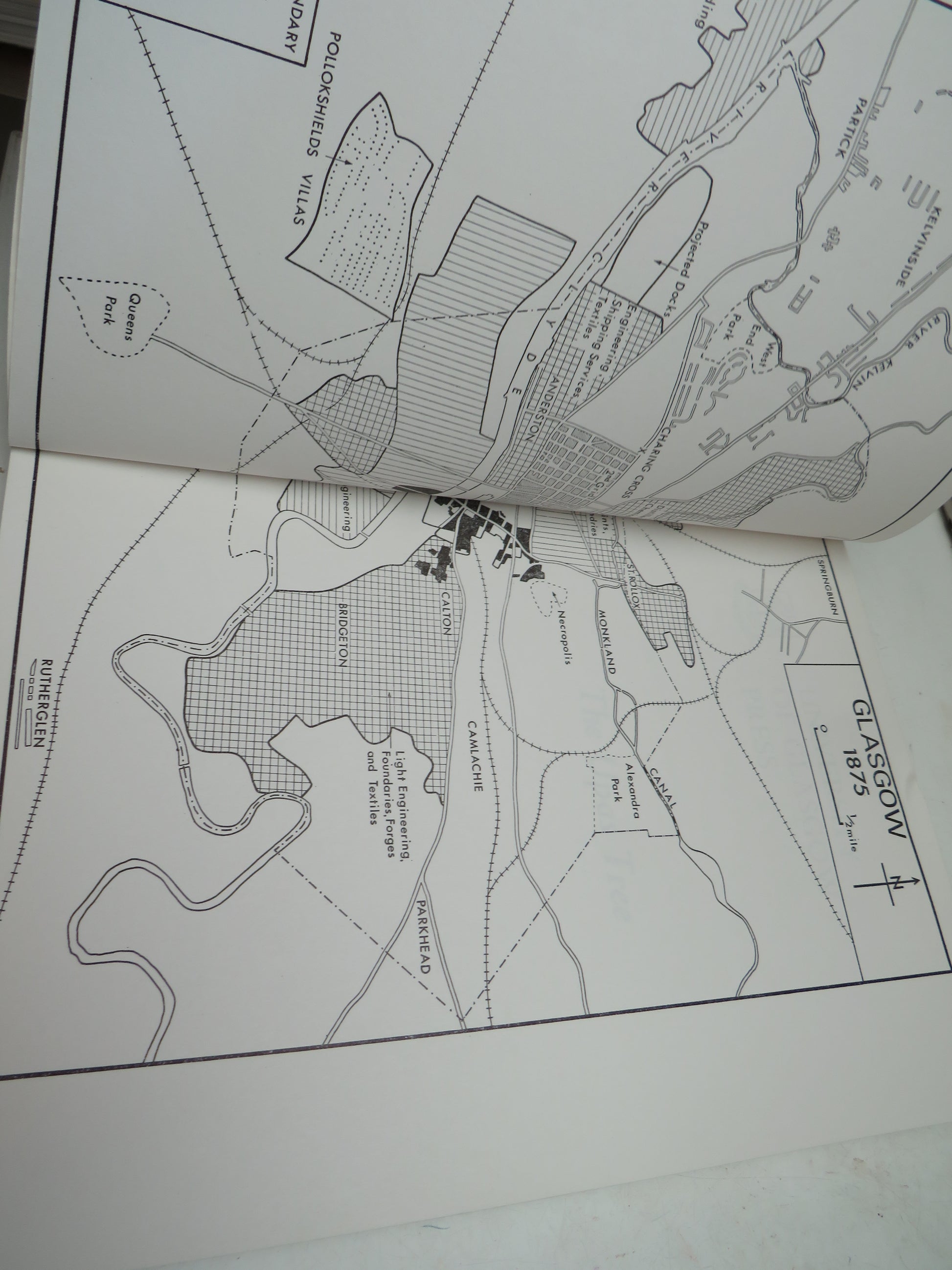 The Upas Tree Glasgow 1875-1975 A Study In Growth and Contraction By S.G. Checkland 1977, book image 4