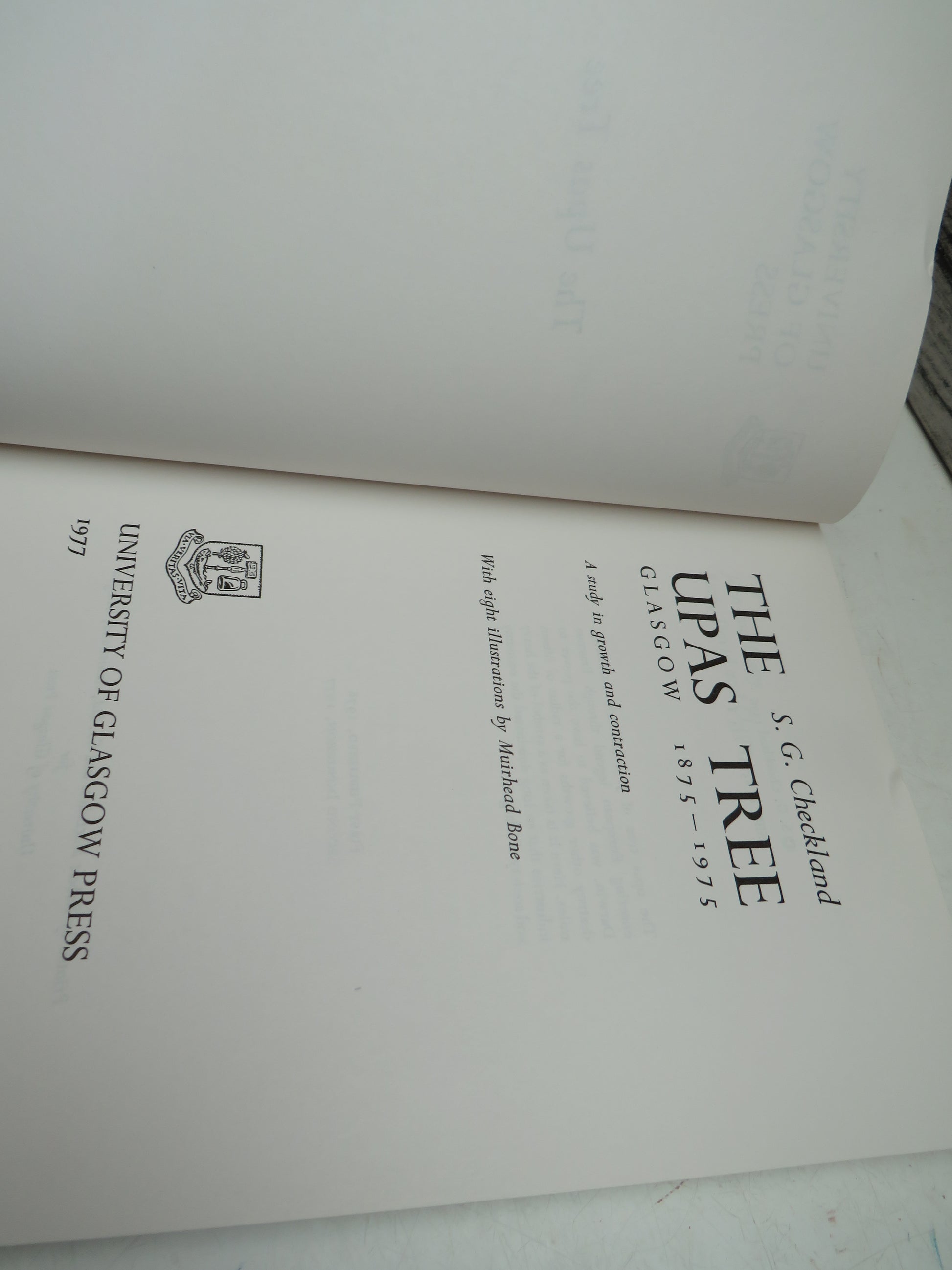 The Upas Tree Glasgow 1875-1975 A Study In Growth and Contraction By S.G. Checkland 1977, book image 6