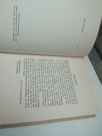 The Roads From The Isles A Study Of The North-West Highland Tracks By D. D. C. Pochin Mould 1950 book image 5