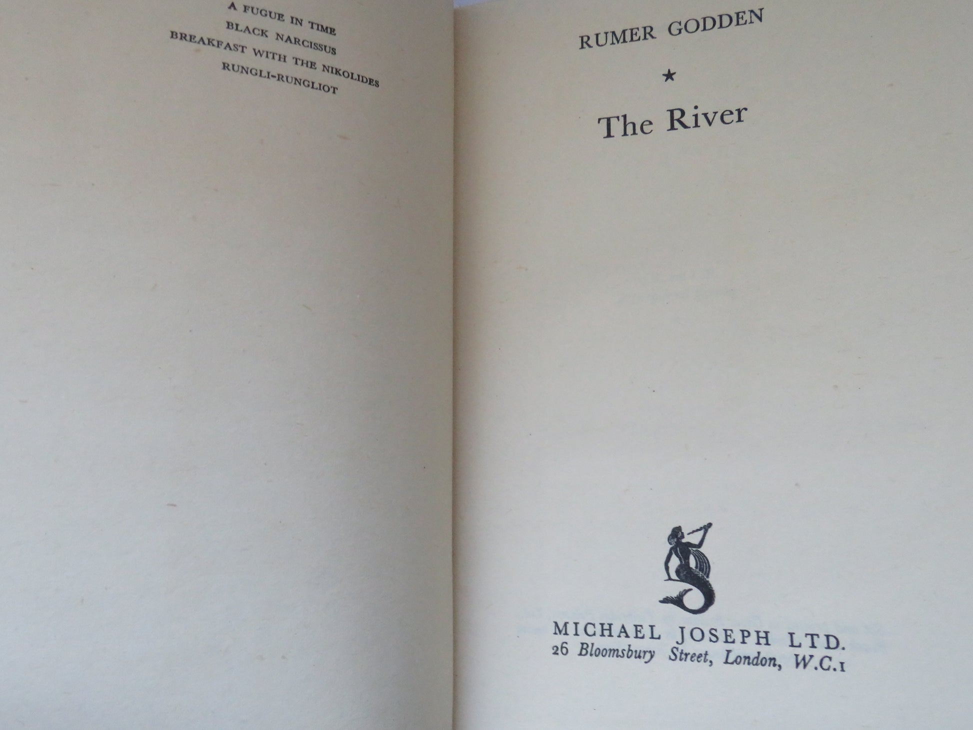 Vintage Book of 'the river by rumer godden 1946 1st edition'