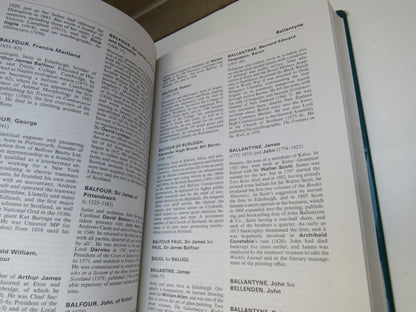 Chambers Scottish Biographical Dictionary Editor Rosemary Goring 1992 book image 6
