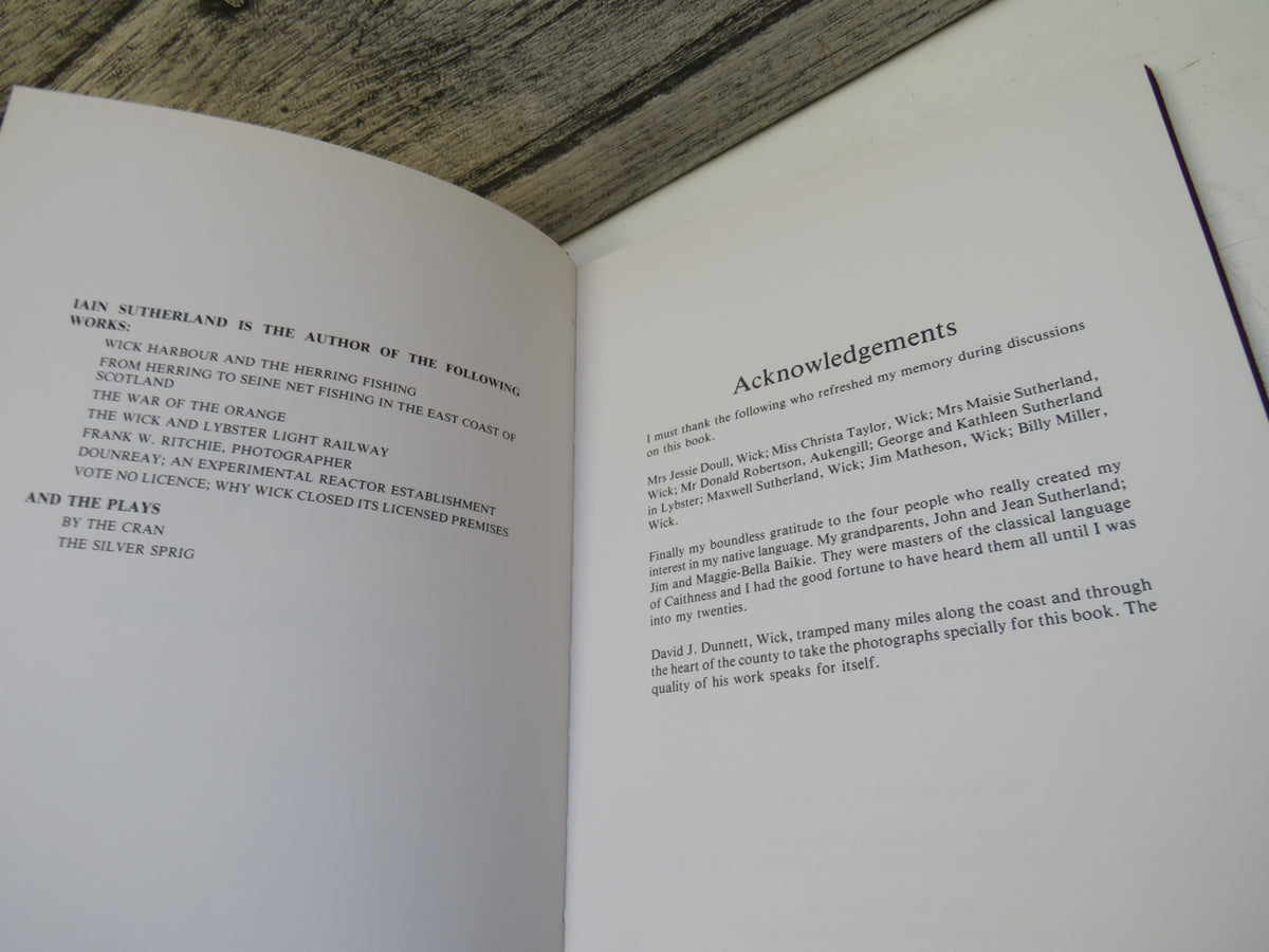 The Caithness Dictionary By Iain Sutherland