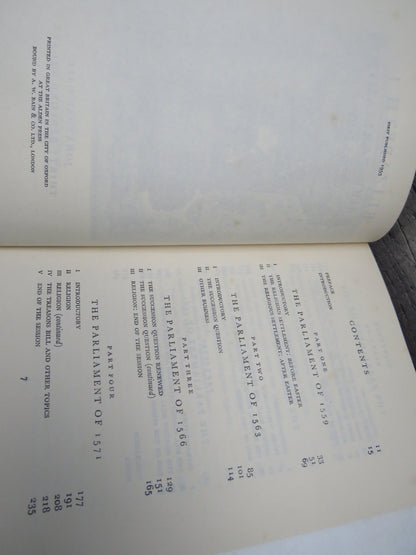 Elizabeth I and her Parliments 1559-1581 by J. E. Neale, 1953 book image 4