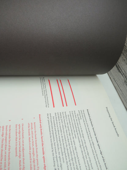 Fine Bookbinding, A Technical Guide by Jen Lindsay (First Edition, Bookbinding Guide Book, 2009) book image 6