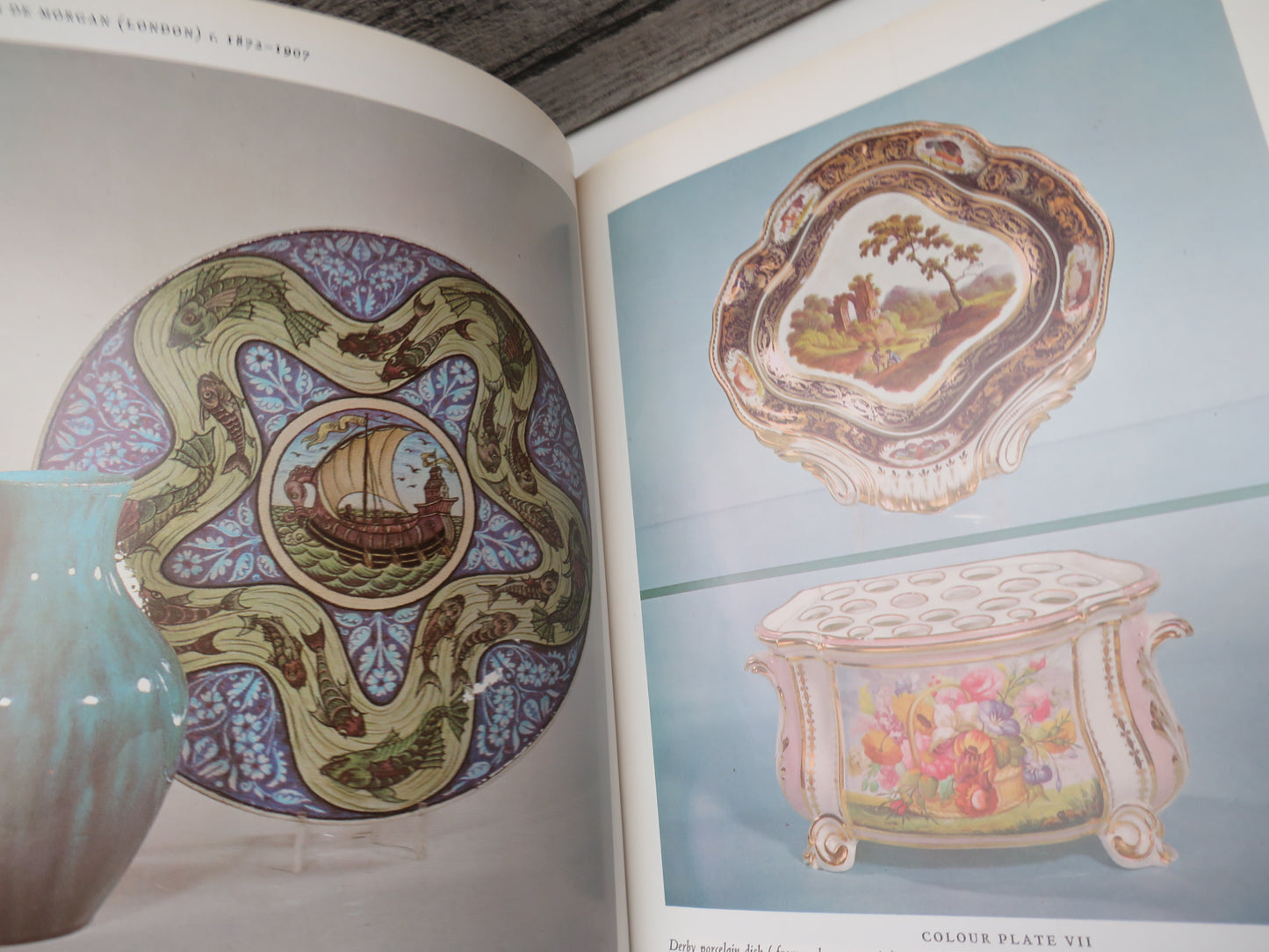 An Illustrated Encyclopaedia of British Pottery and Porcelain By Geoffrey A. Godden 1982