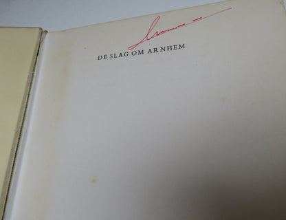 De Slag Om Arnhem by Generaal-Majoor R. E. Urquhart, 1958 book image 3