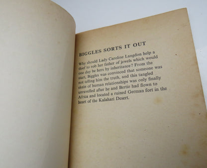 Bigglies' Sorts It Out By Captain W.E. Johns 1970 book image 3