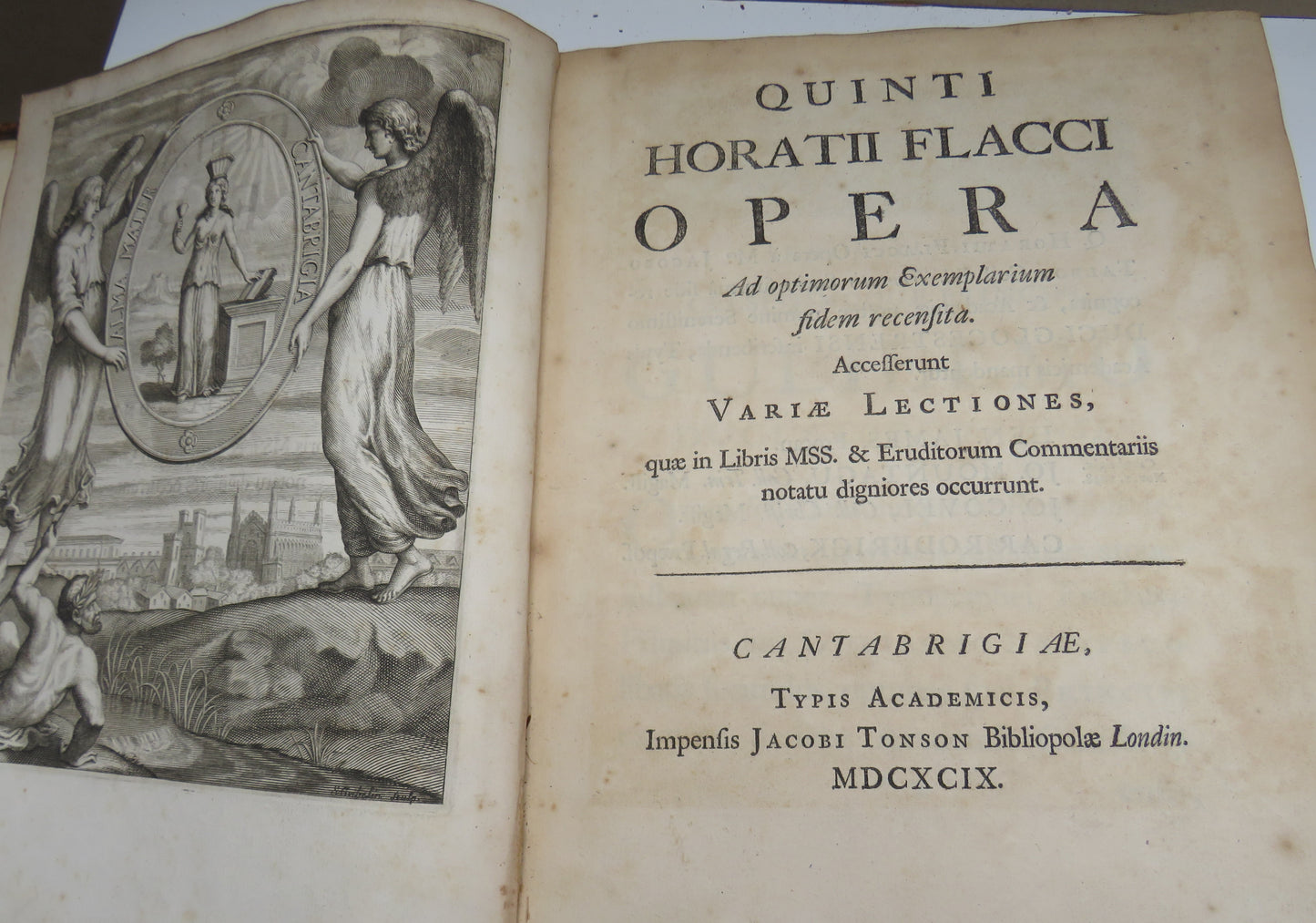 Quinti Horatii Flacci Opera Ad Optimorum Exemplarium Fidem Recensita 1699